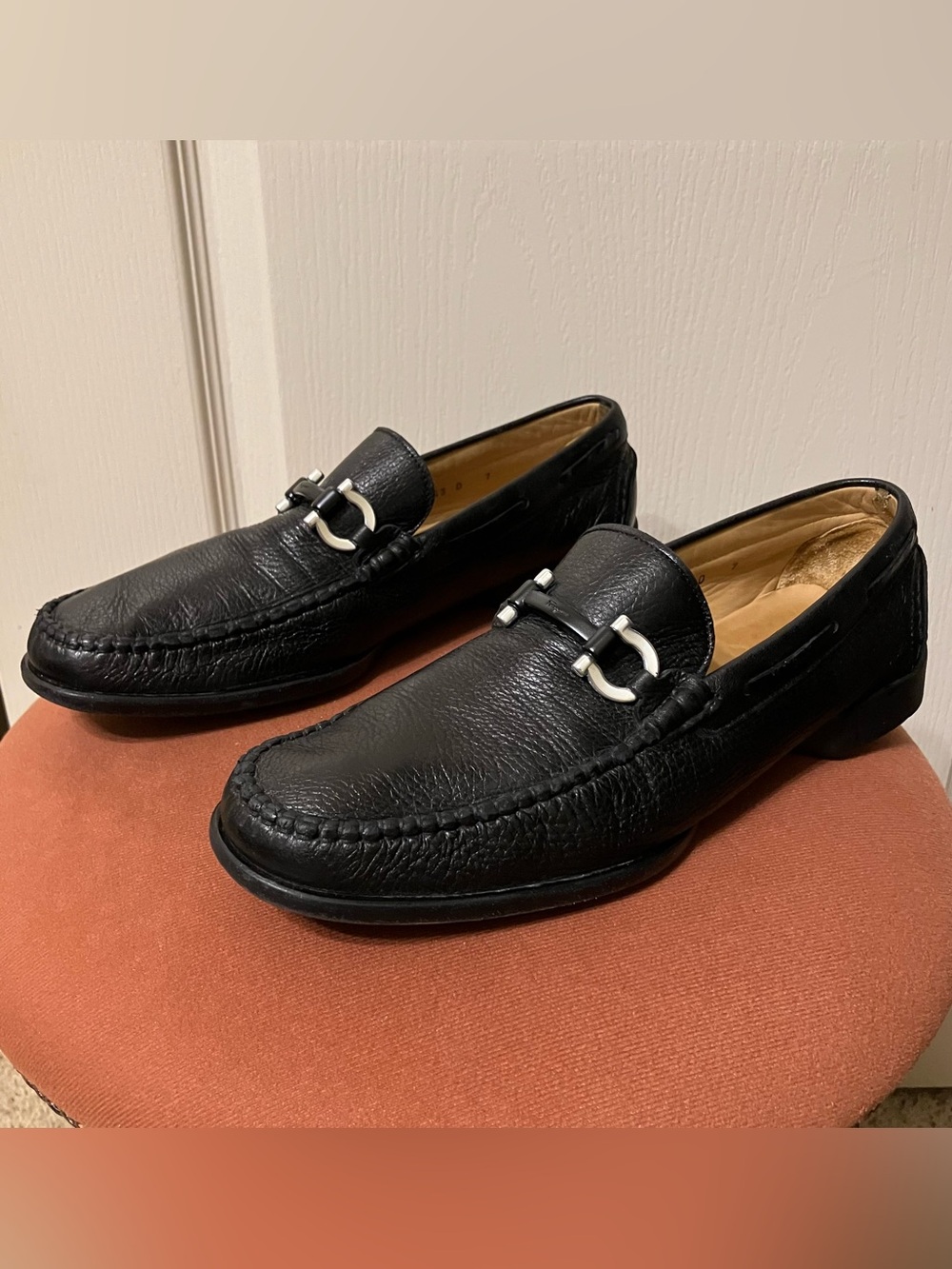 Salvatore Ferragamo GANCINI Loafers TEXTURED LEATHER Black -Sz 7 D Made in Italy - Picture 3 of 16